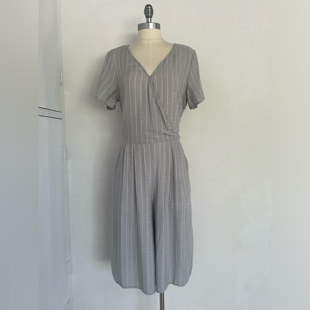 A New Day grey clam digger length romper Size M